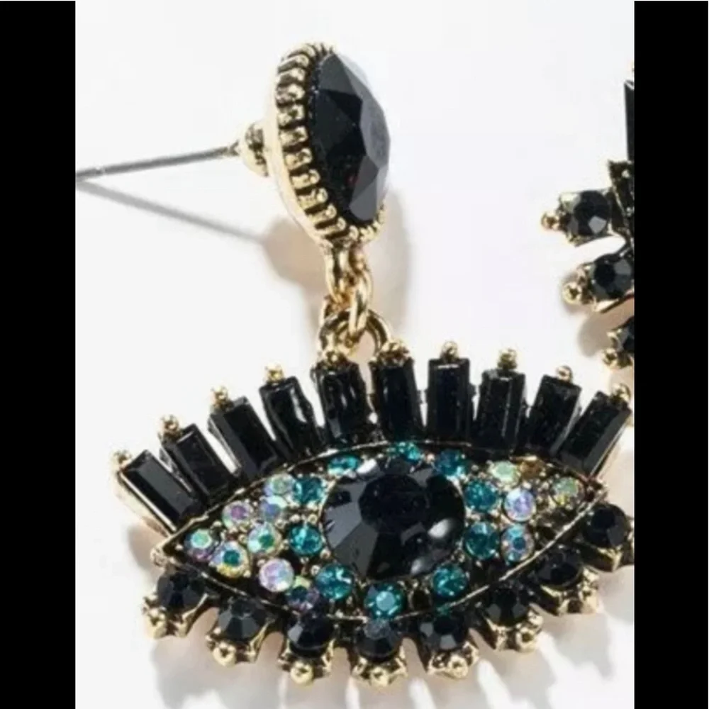 SPARKLY, SEXY & ELEGANT LONG TASSELS EARRINGS TO CALL THE ATTENTION OF EVERYONE